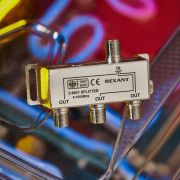 Делитель ТВ «краб» х3 под F разъем 5-1000 МГц Rexant 05-6002