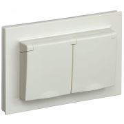 BRITE Розетка двойная с заземлением с защитными шторками и крышкой 16А в сборе IP44 РСбш12-3-44-БрКр бежевый