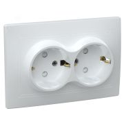 KVARTA Розетка 2-местная с заземлением с защитными шторками 16А РСш12-3-КБ белый GENERICA